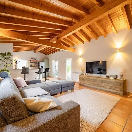 Horská chata Seashore Escape By Lisbeyond *