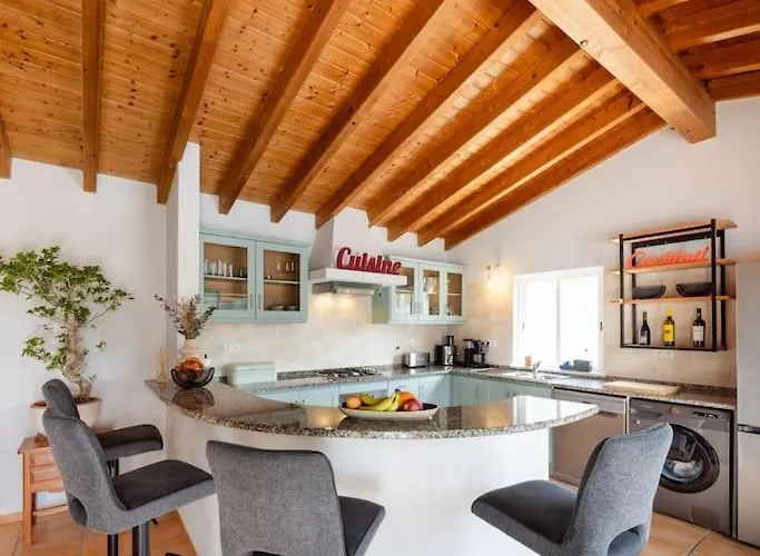 Seashore Escape By Lisbeyond シャレー *